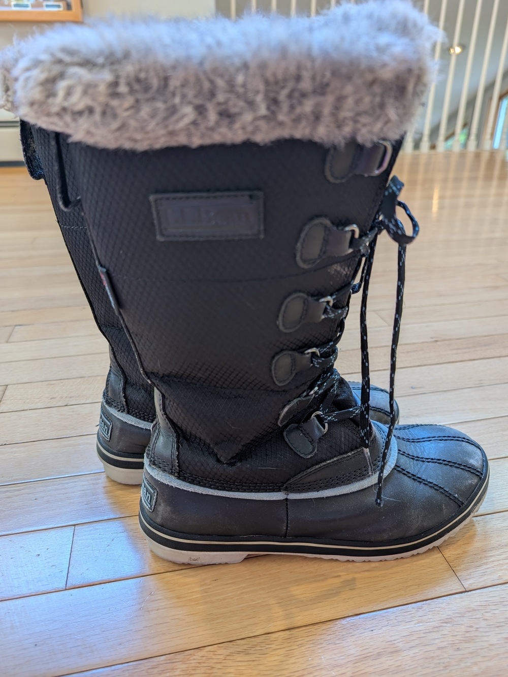 Women's LL Bean Winter Snow Boots Size 7 Faux Fur-Trimmed